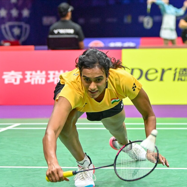 包含泰国羽毛球队血洗马来西亚羽毛球队，辛杜高光表现的词条