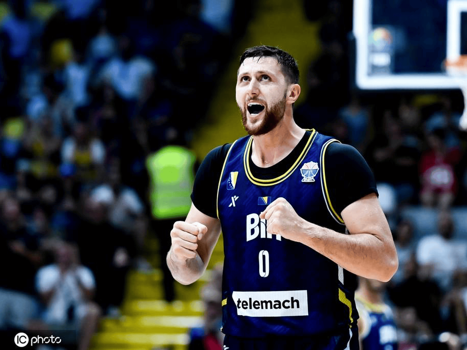 ac米兰-关于波黑横扫希腊，登顶欧锦赛资格赛小组的信息