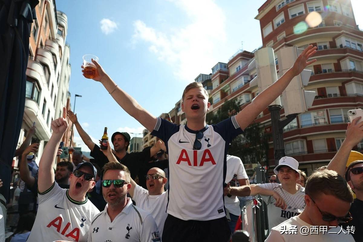 关于毕尔巴鄂球员狂奔庆祝，目标更高荣耀的信息
