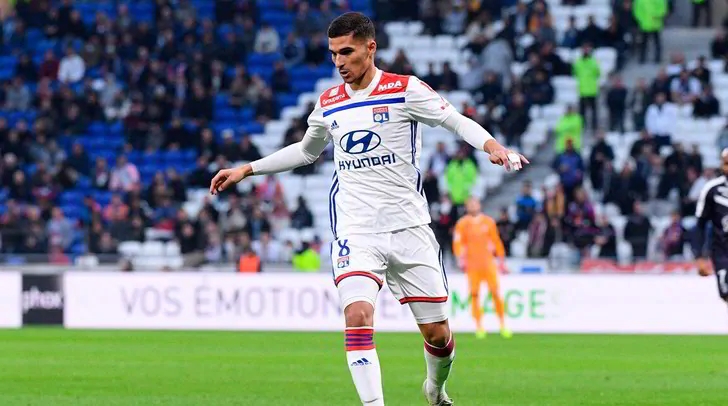 关于里昂客场战胜都灵，继续领跑榜首的信息