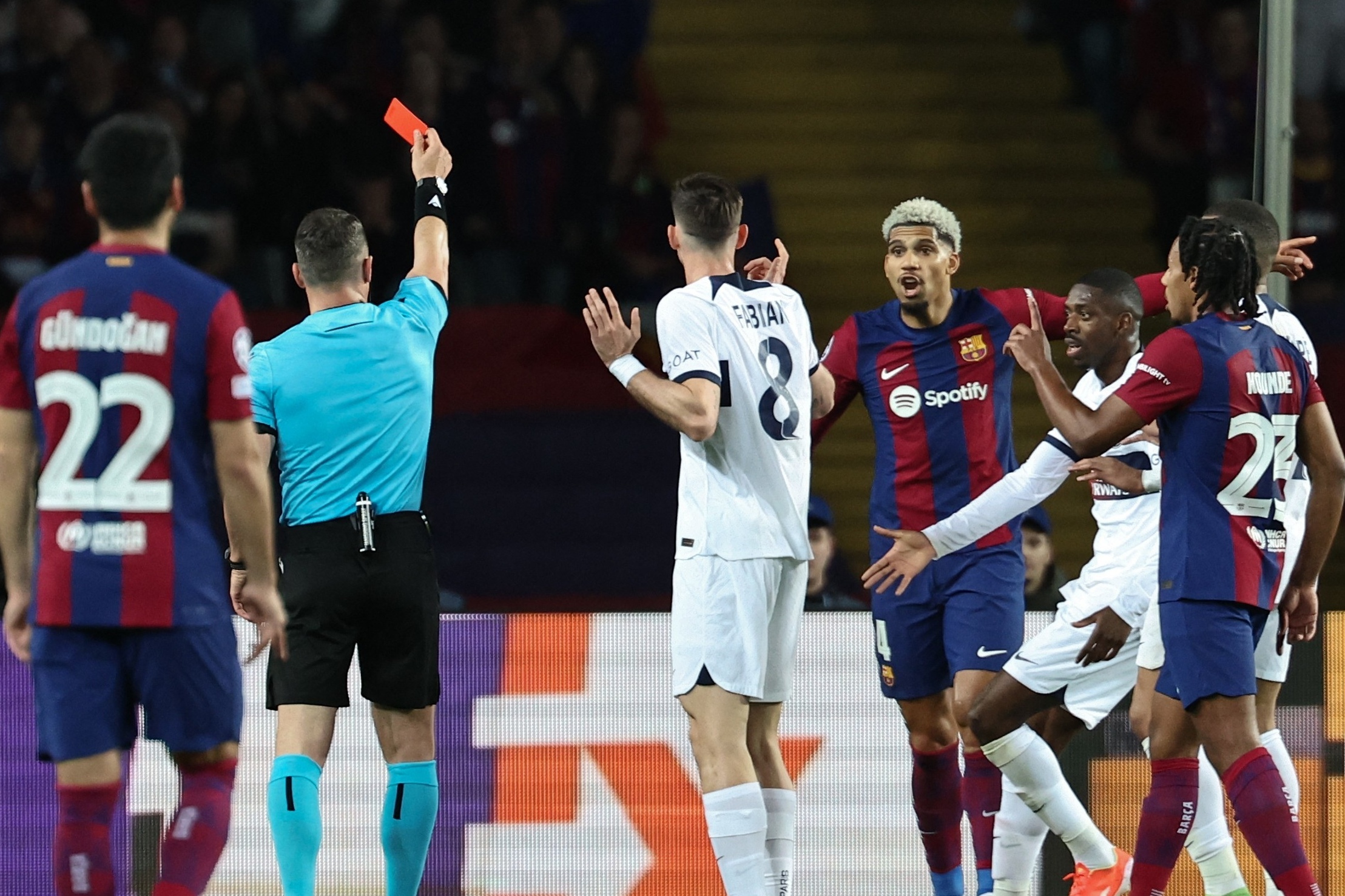 法国队客场击败波士尼亚,抢占小组第一无人能敌!的简单介绍 法国队客场击败波士尼亚,抢占小组第一无人能敌!的简单介绍