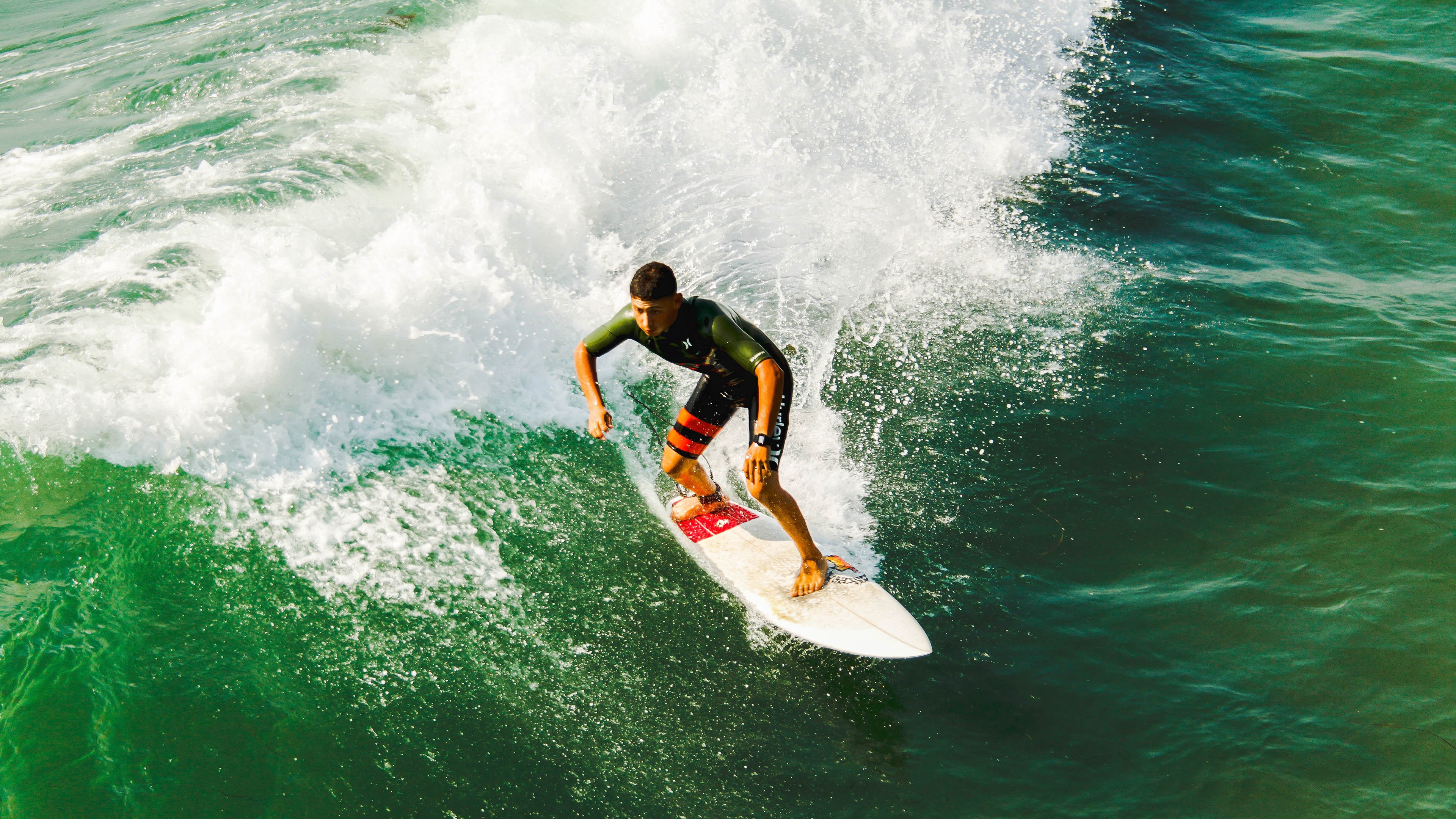 米兰体育入口-班凯罗爆发，太阳强势拿下深圳队，一场定义赛季的胜利