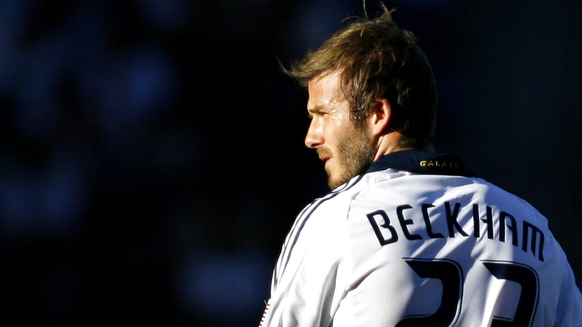 保罗持续制造杀伤,上海队击溃马刺,一场跨越时空的篮球对话